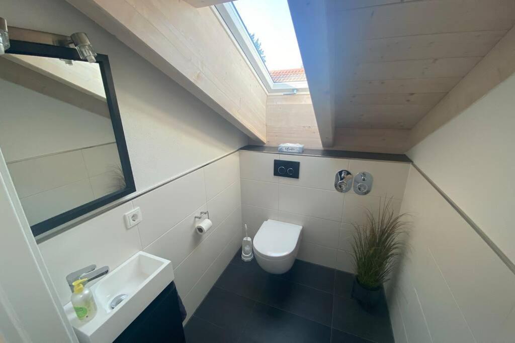 Lichtdurchflutete Wohnung Mit Grosser Dachterrasse Bruckmuhl Bagian luar foto