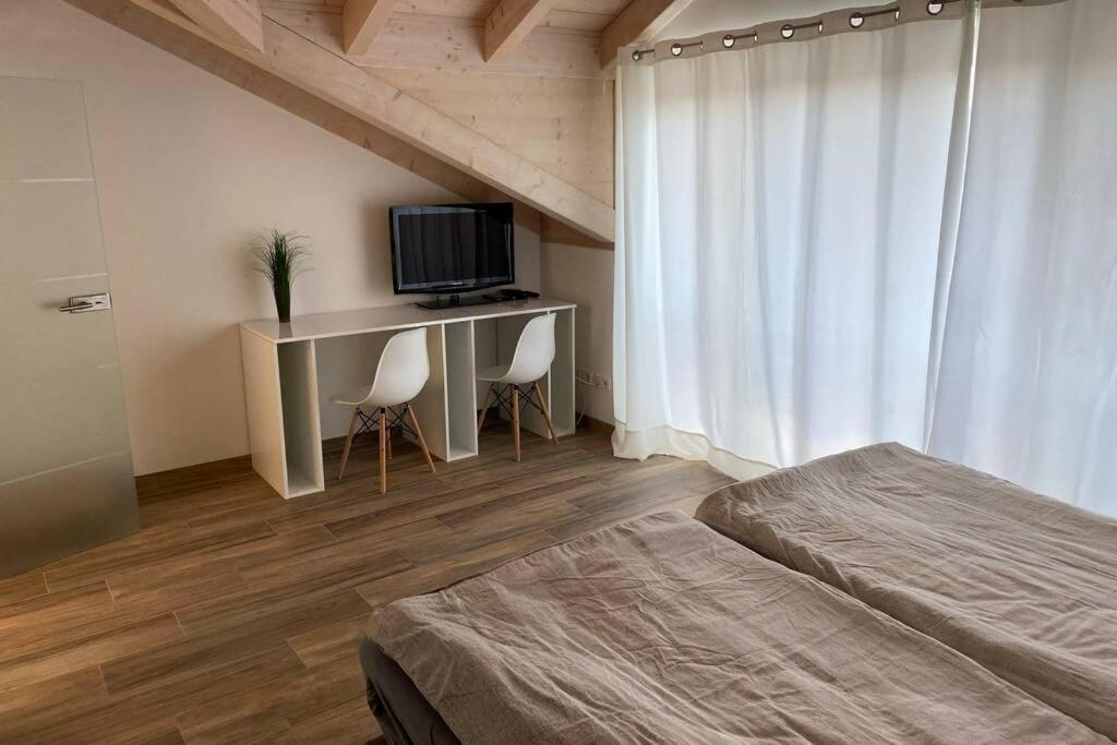 Lichtdurchflutete Wohnung Mit Grosser Dachterrasse Bruckmuhl Bagian luar foto
